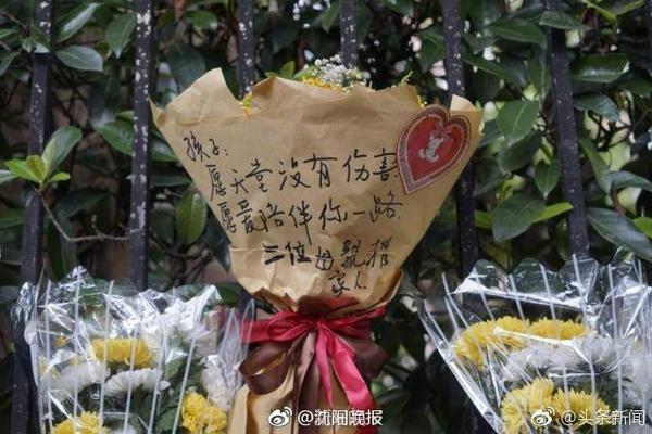 皇马0比4大巴黎队无缘决赛，姆巴佩发挥遭质疑，直言他就不该来